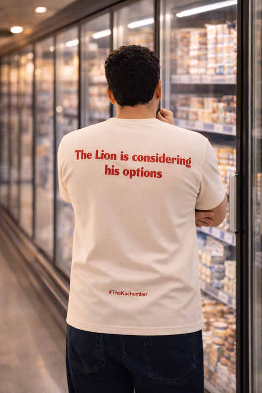 The Lion is considering his options | Unisex T-Shirt